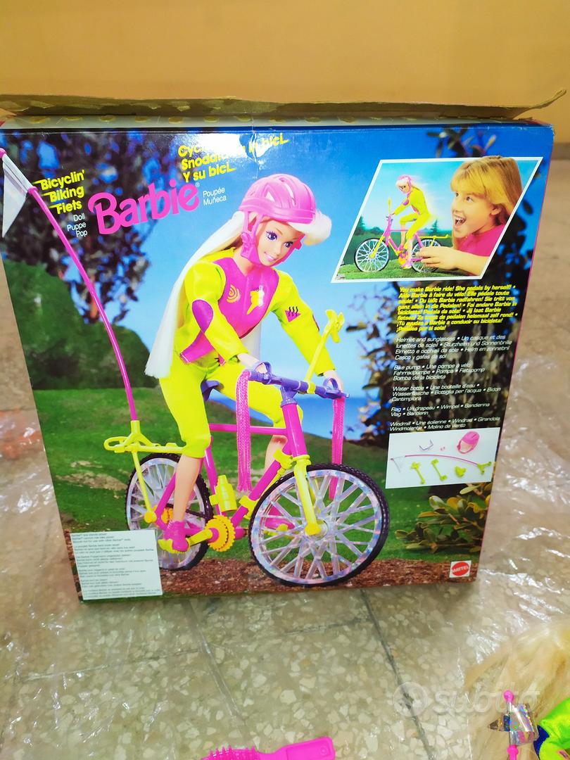 Barbie snodata va in bici vintage 1993 Tutto per i bambini In