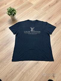 T-shirt nera stampa oro L