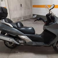 Honda Silver Wing 600 - 2003