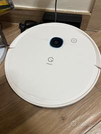 Robottino aspirapolvere