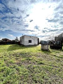 Rustico / Casale di 40 m² con 1 locale a Tuscania
