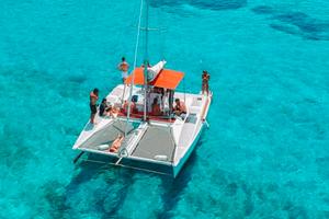 Catamarano Noleggio Feste Compleanno