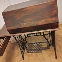 macchina da cucire d'epoca 