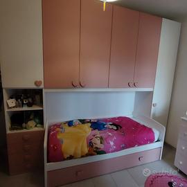 cameretta a ponte con 2 letti 