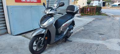 Honda sh 300 sport abs