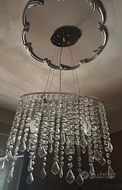 Lampadario in metallo cromato con cristalli + 2 ap