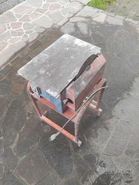 tagliapiastrelle elettrica