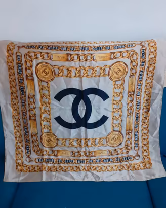 Foulard vintage anni 70 in seta Chanel