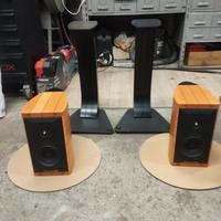 Autoparlanti sonus faber con piedistalli 