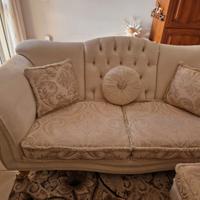 Salotto con pouffe
