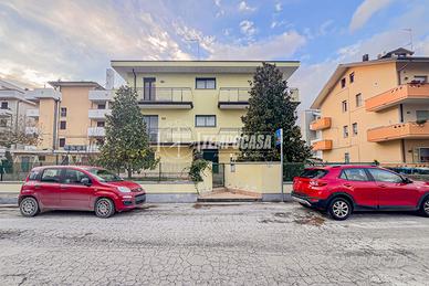 INVESTIMENTO UNICO A IGEA MARINA: CASA INDIPENDENT