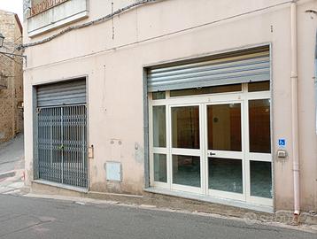 Centralissimo Locale Commerciale a Cuglieri