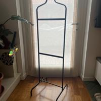 Appendiabiti da terra / Servo Muto