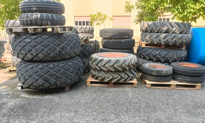 gomme varie per trattore agricolo o rimorchio (1)