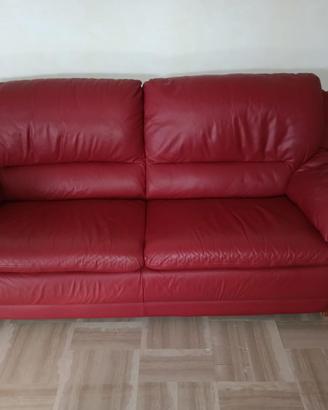 Divano rosso di pelle