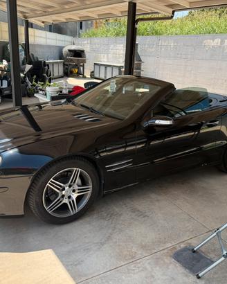 Mercedes SL 350 cabrio d’epoca gommata