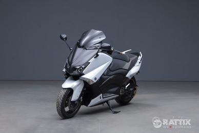 YAMAHA T-Max 530