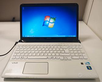 Notebook Sony Vaio SVE151D11M SVE1511A1EW