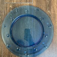 Piatto blu di vetro “collezione ERG”
