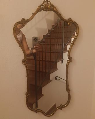 Specchio da parete  con cornice in ottone anni 50
