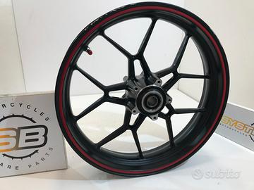 Cerchio anteriore MV Agusta Brutale 800