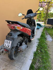 Scooter kymco