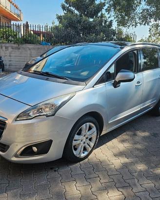 Peugeot 5008 1.6 Diesel Allure 7 Posti – Tetto Pan