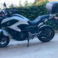 Honda NC750X cambio manuale