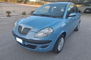 Lancia Ypsilon 1.2 16v Oro