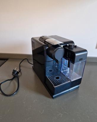 DE LONGHI LATTISSIMA macchina caffè Nespresso