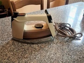 Ferro da stiro Sicer