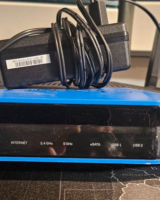 Router per accesso internet e wi-fi