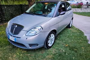 lancia y prezzo trattabile 