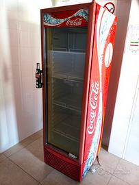 Frigorifero vetrina coca cola revisionato 