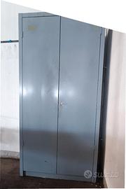 Armadietto in ferro 800x365x1800 (h) mm