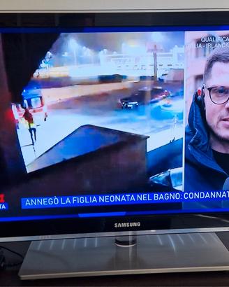 TV LCD SAMSUNG 32” LED 100 HZ INTERNET CRYSTAL CI+