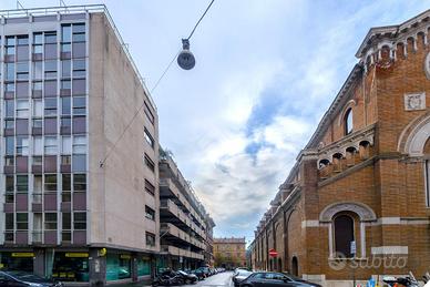2 LOCALI A ROMA
