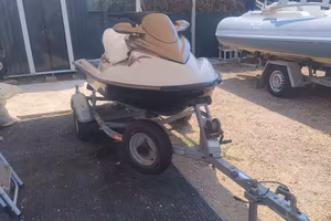 carrello rimorchio moto d'acqua 