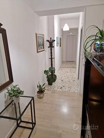 STANZE per studenti LATINA Via Toti - Ampie, L