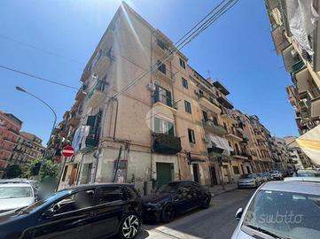 3 LOCALI A PALERMO