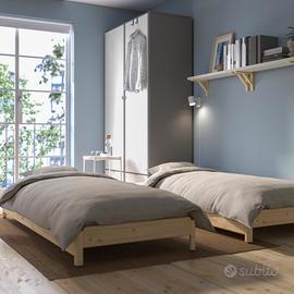 n. 2 lettini impilabili IKEA + n. 2 materassini