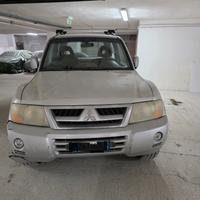 mitsubishi pajero 2.5 anno 2004