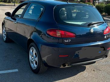 Alfa Romeo 147