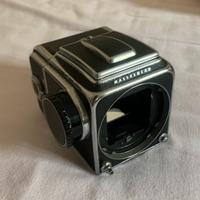 Corpo Hasselblad + pozzetto + 2 Dorsi