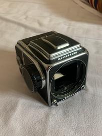 Corpo Hasselblad + pozzetto + 2 Dorsi