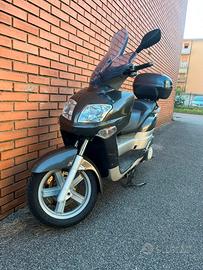 Versity 300