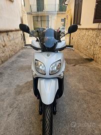 Yamaha Xenter 125