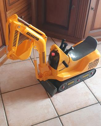 escavatore giocattolo