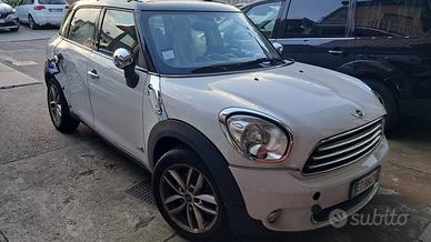 Mini Cooper D Countryman 2.0 Business ALL4 Automat