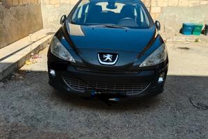 Peugeot 308 1.6 HDi 110CV 5P Feline